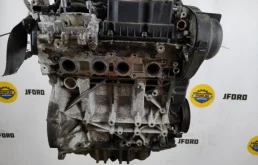 Двигатель без навесного для Ford Kuga 2019 года на фотографиях