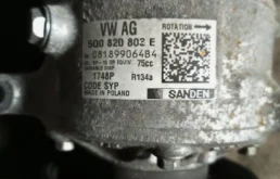 Компрессор кондиционера для Skoda Rapid 2012 года на фотографиях