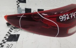 Фонарь внешний левый для Kia Rio X line 2024 года на фотографиях