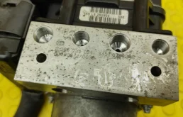 Блок ABS для BMW 5er на фотографиях