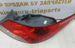 Фонарь внешний правый для Hyundai Solaris 2013 года на фотографиях