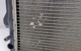 Радиатор охлаждения ДВС для BMW 3er 2007 года на фотографиях
