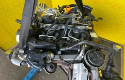 Двигатель без навесного для Volkswagen Amarok на фотографиях