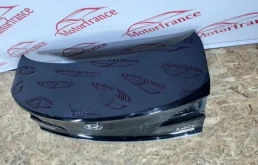 Крышка багажника для Hyundai i40 2012 года на фотографиях