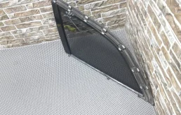 Форточка задняя левая для Audi Q7 на фотографиях