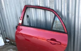 Дверь задняя левая для Toyota Corolla 2007 года на фотографиях