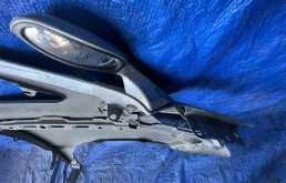 Крылья для Toyota Alphard 2008 года на фотографиях