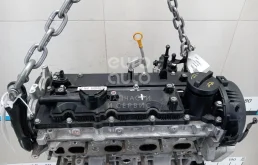 Двигатель без навесного для Kia Carnival 2022 года на фотографиях