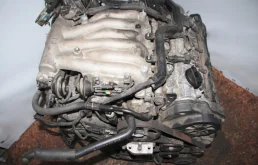 Двигатель без навесного для Kia Carnival 2007 года на фотографиях