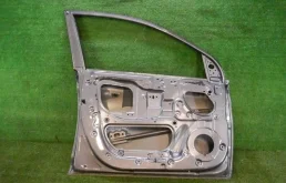 Дверь передняя левая для Hyundai Solaris 2021 года на фотографиях