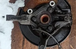 Поворотный кулак левый для Opel Zafira C 2011-2015