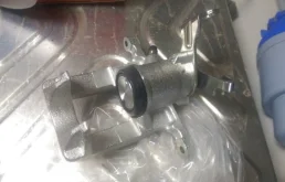 Суппорт задний правый для Chevrolet Cruze 1 J300 Универсал 2009-2015