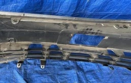 Бампер передний для Toyota Alphard 2003 года на фотографиях