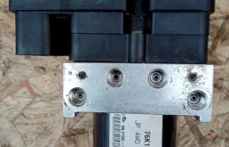 Блок ABS 5611078KD2 для Suzuki Grand Vitara 2005-2014