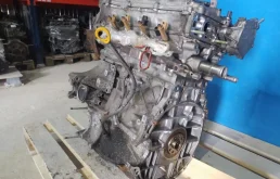 Двигатель без навесного для Toyota RAV4 2008 года на фотографиях