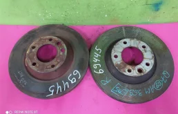 Диски тормозные передние (комплект) для Audi Q7 2013 года на фотографиях