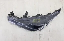 Фары для Toyota Corolla 2023 года на фотографиях