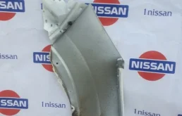 Стекла и зеркала для Nissan Qashqai 2024 года на фотографиях