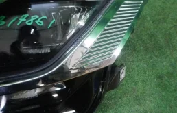 Фары для Volkswagen Touareg 2023 года на фотографиях