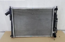 Радиатор охлаждения ДВС для Hyundai Creta на фотографиях