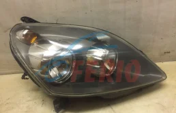 Фары для Opel Zafira 2005 года на фотографиях