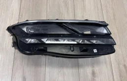 Фара правая для Volkswagen Touareg III (CR) 2018+