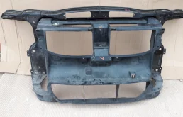 Панель радиатора (телевизор)(ресталинг) для BMW 3er Е90 2005-2011