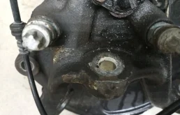 Кулак поворотный правый для Mercedes-Benz E class на фотографиях