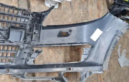 Решетка радиатора для Audi Q7 2014 года на фотографиях