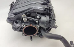 Впускной коллектор для Hyundai Solaris 2018 года на фотографиях