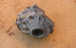 Редуктор переднего моста для Toyota RAV4 на фотографиях