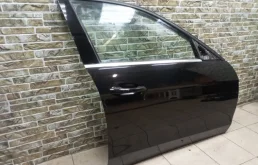 Дверь передняя правая для Mercedes-Benz E class на фотографиях
