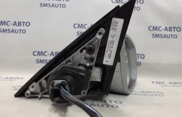 Стекла и зеркала для Audi A8 2010 года на фотографиях