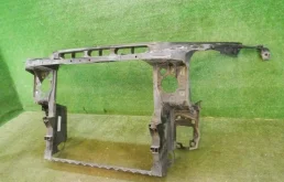 Панель радиатора (телевизор) для Mercedes-Benz M class на фотографиях