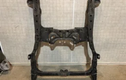 Подрамник двигателя для Subaru Legacy BM/B14 2009-2013