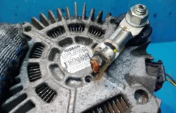 Генератор для Nissan X-Trail 2014 года на фотографиях