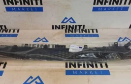 Решетка переднего бампера для Infiniti Q 2021 года на фотографиях