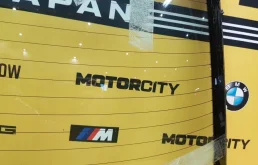 Стекла и зеркала для BMW 7er 1997 года на фотографиях