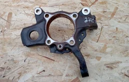 Кулак поворотный правый для Mitsubishi Pajero на фотографиях