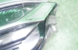 Фары для Volkswagen Touareg 2023 года на фотографиях