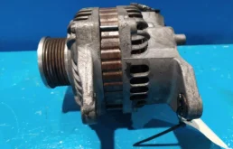 Генератор для Nissan Navara 2008 года на фотографиях