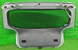 Крышка багажника для Toyota Corolla на фотографиях