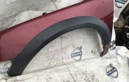 Расширитель арок передний левый для Volvo XC70 на фотографиях