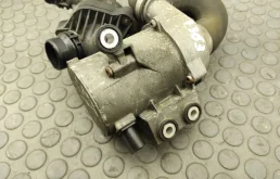 Насос охлаждающей жидкости ДВС(Помпа) для BMW 3er 2010 года на фотографиях