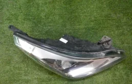 Фара ксенон левая для Hyundai Solaris на фотографиях