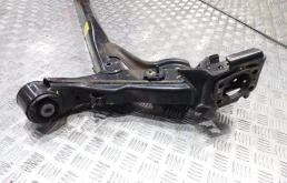 Задняя балка для Kia Rio X line 2018 года на фотографиях