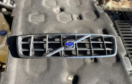 Решетка радиатора для Volvo XC70 SZ 2000-2007