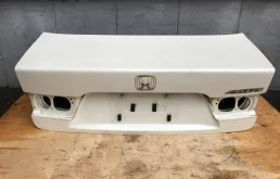 Крышка багажника для Honda Accord 2006 года на фотографиях