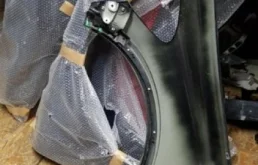 Крыло правое для Volvo C30 на фотографиях