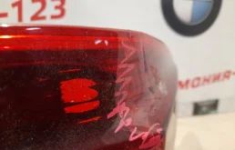 Фонарь внешний правый для Mercedes-Benz M class 2005 года на фотографиях